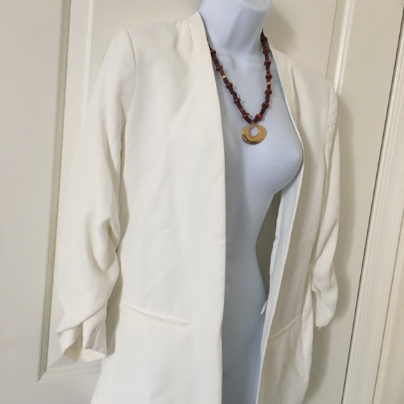 H&M Women’s White Blazer Size 6 - Picture 4 of 6